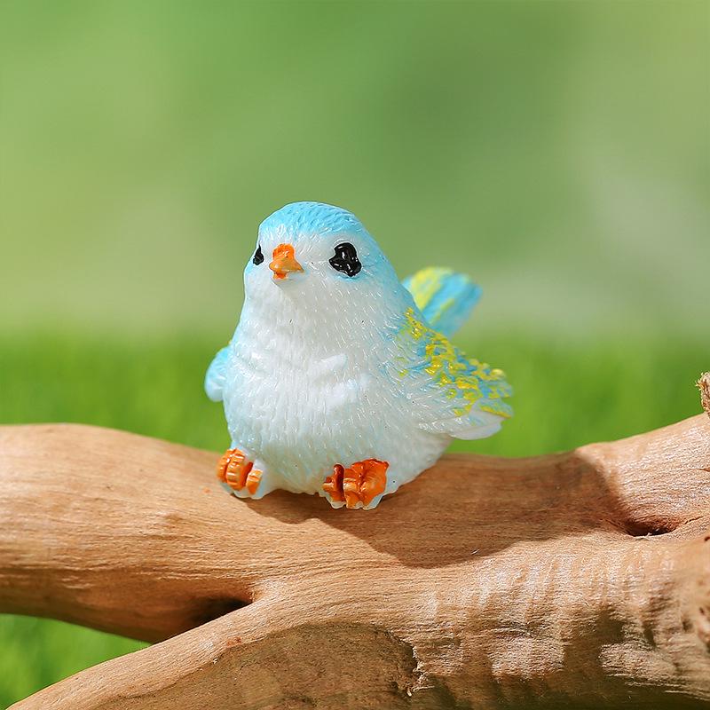 Moss Micro Landscape Succulent Accessories: Cute Cartoon Bird Resin Figurine for Gardening