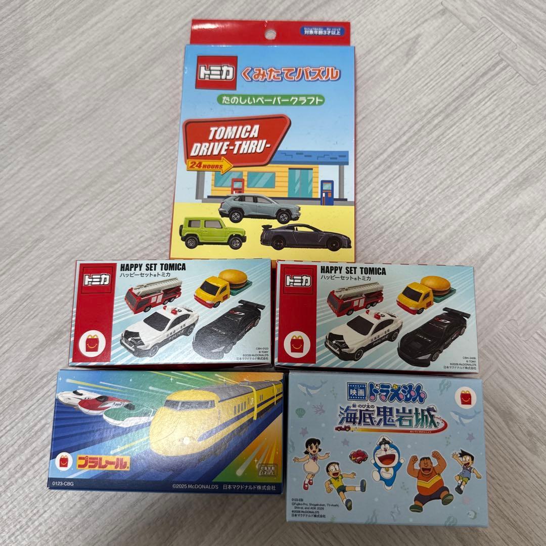 Использованный Tomica Happy Set: Сборная головоломка - Краткое содержание