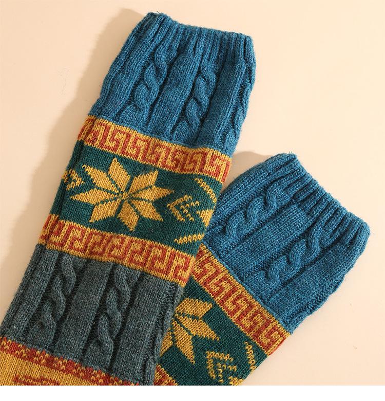 Reindeer Snowflake Knit Leg Warmers: Cozy Wool Knee Pads & Scrunch Socks for Autumn/Winter