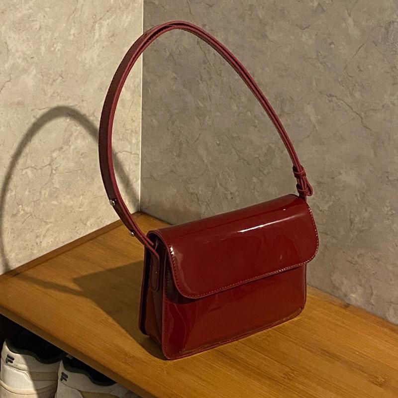 Retro lakované kožené kabelky přes rameno pro ženy Luxusní designová crossbody kabelka malá čtvercová kabelka Módní dámská kabelka do podpaží kabelka