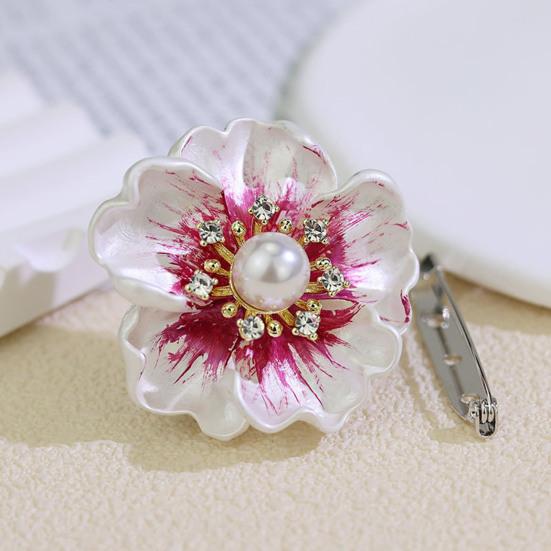 Women Brooch Sparkling Rhinestones Imitation Pearl Decor Flower Design Lapel Pin Chinese Style Sweater Scarf Badge Jewelry Accessories