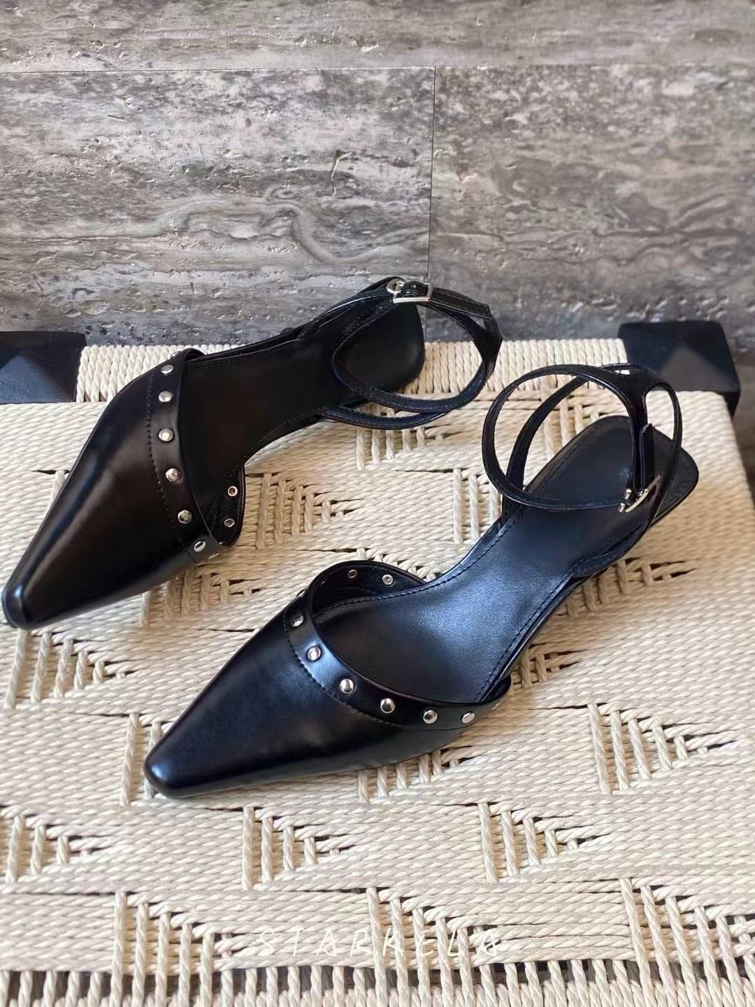 First encounter, season rivet fashion bag head, empty ankle, one-word buckle with pointed sandals, women s medium and high-heeled single shoes 35
