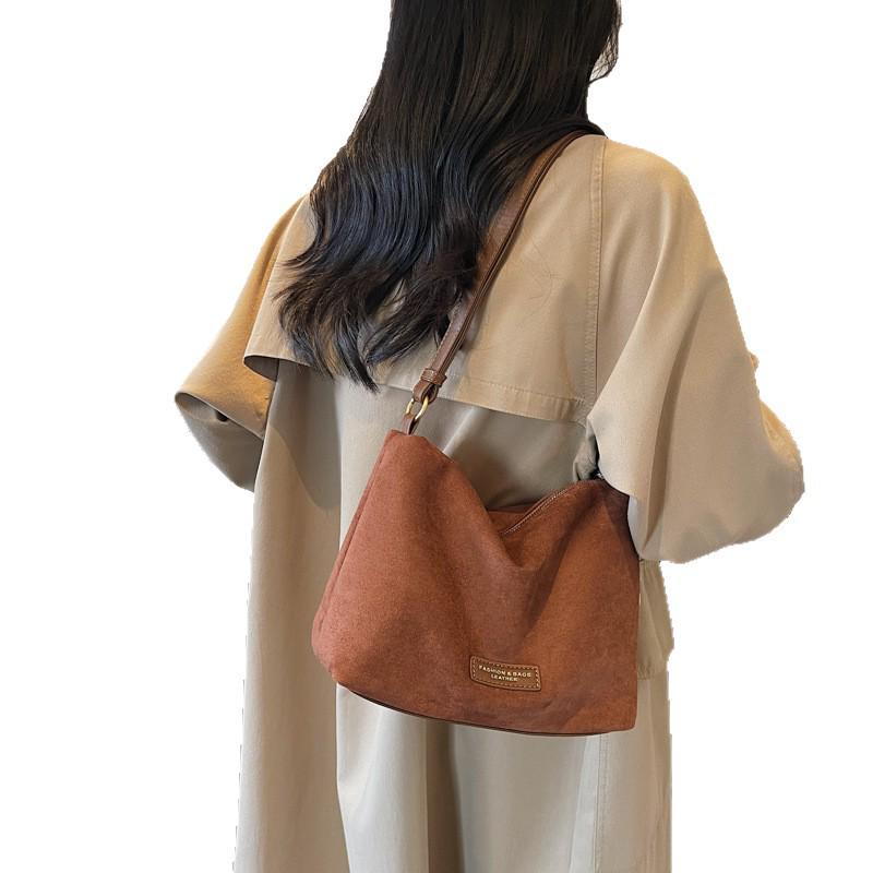 2025 Minimalist Retro Suede Crossbody Shoulder Bag for Women