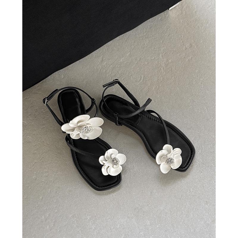 Sheepskin French fairy flower vacation style Roman cool slippers summer wear with skirt flat bottom one-word shoes women's