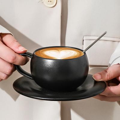 Tasses à café et soucoupes en céramique givrée Valeur élevée Couleur unie Noir et blanc Simple Valeur élevée Ménage Service à thé de l'après-midi