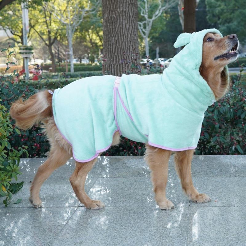 Dog Bathrobe Super Absorbent Pet Towel Bathrobe Bath Towels Quick-Drying Cat Dog Bath Towel Bath Supplies Dog Towel Microfiber