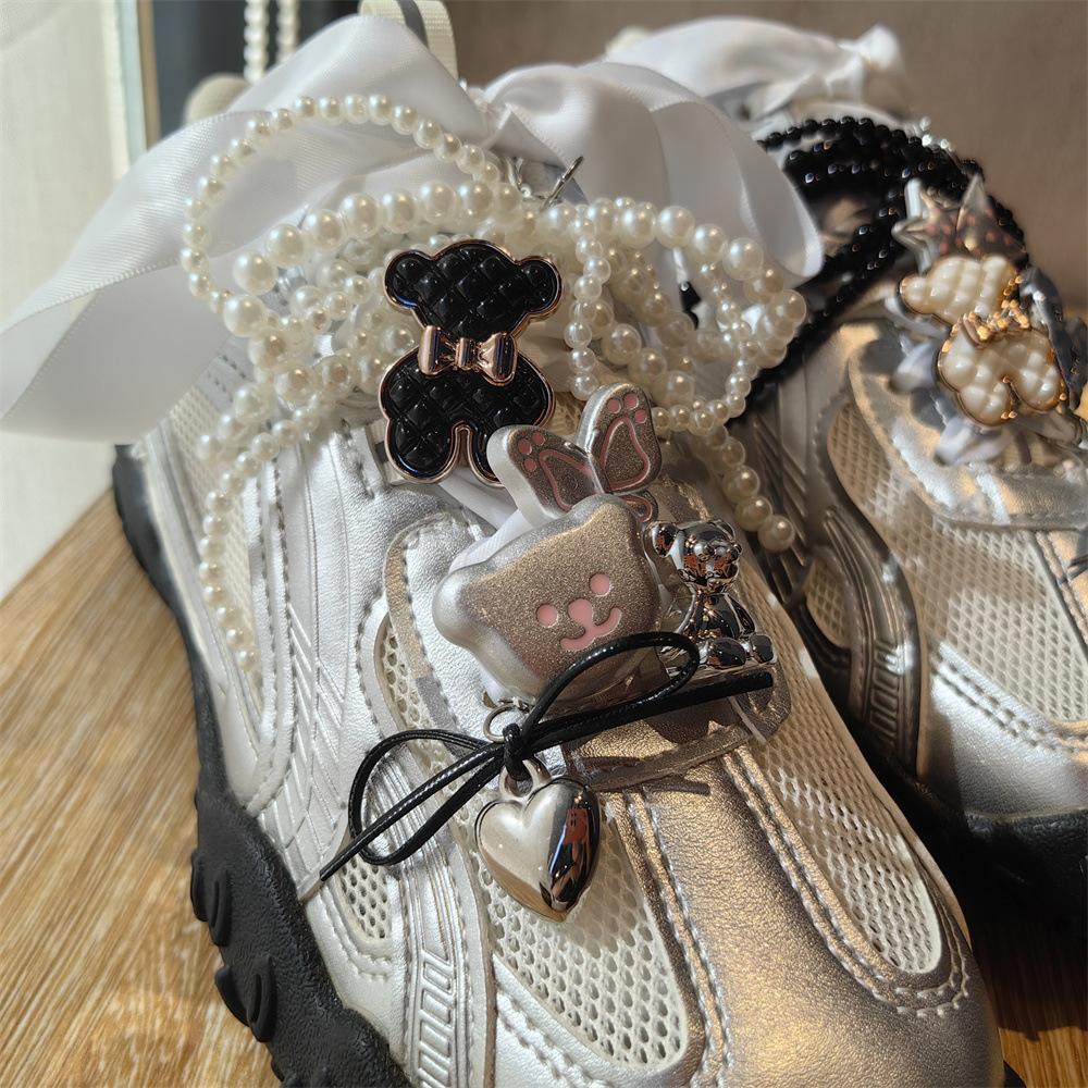 Shoe lace Charms for Sneakers Girl Pearl Bow Bear Shoe decoration Y2K Sweet Premium Decorative Shoes Charm Laces Accessories