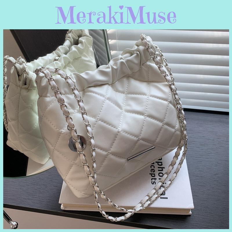 Stylish Large Capacity Soft Leather Diamond Stitch Thread Texture Commuter Shoulder Bag For Women 2023 Summer Korean Version Bucket Bag Fashion