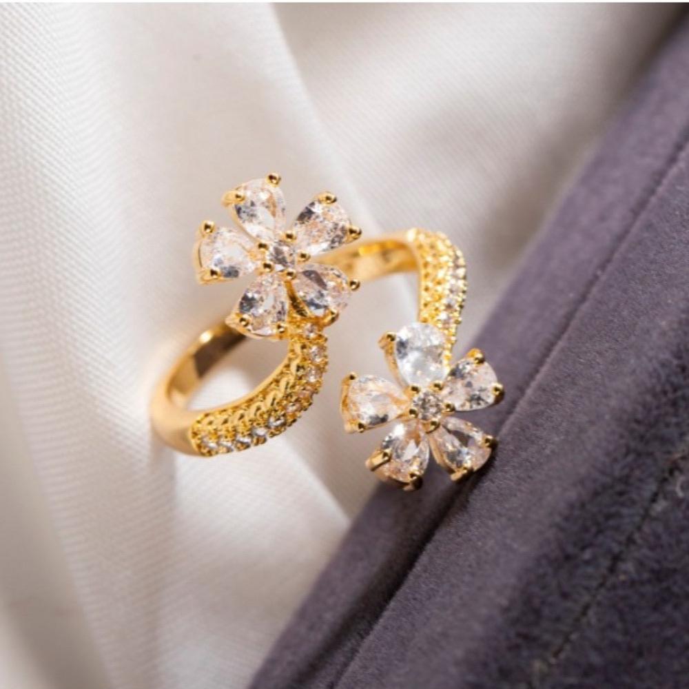 European and American fashion fairy style flower adjustable ring, ladies' fashion elegant water droplet pear shaped zircon open ring