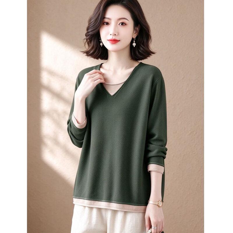 EST+II Women's V-Neck Long-Sleeve Knit Pullover