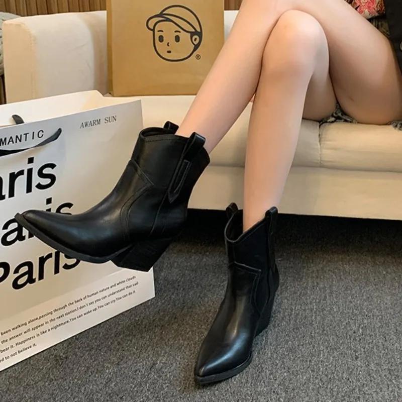 Klasyczne buty kowbojskie dla kobiet zamszowe krowy ze szpiczastym noskiem, klinowe, buty do kostki, proste, wygodne, kowbojskie buty damskie