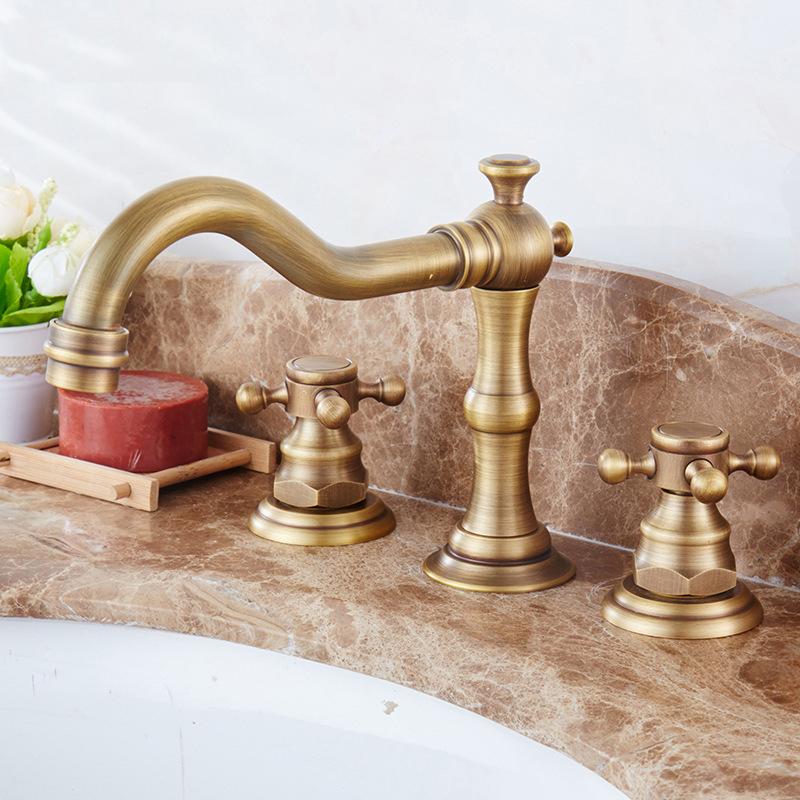 Antique Brass Basin Faucets Classic Bathroom Sink Faucet Double Cross Handle 3 Holes Bathbasin Counter Mixer Taps