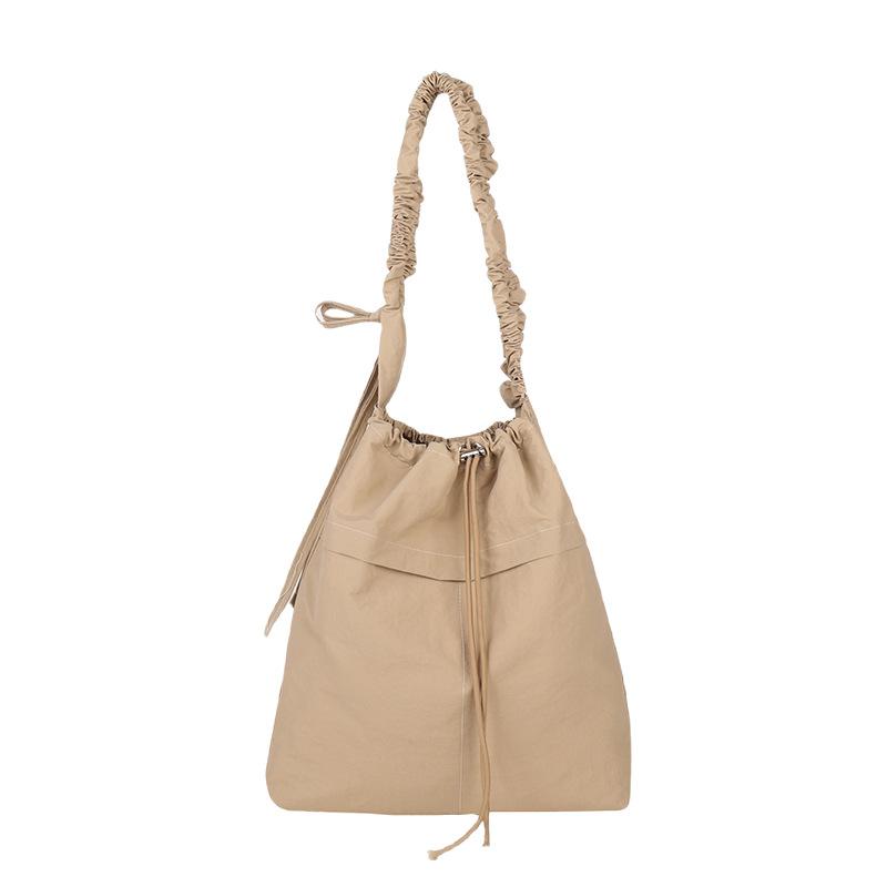 New Large-capacity Drawstring Bucket Bag Women's Leisure Commuter Shoulder Messenger Bag