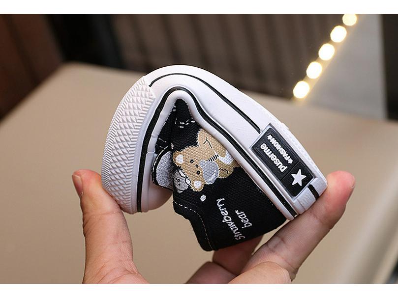 Children's Breathable Canvas Shoes: Soft Sole Walkers for Baby Boys and Girls, Perfect for Little Kids in Spring and Autumn