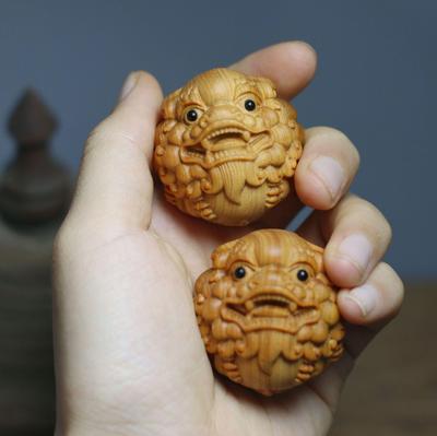 Zypressenholz Löwenkopf Pixiu Handmassageball für Senioren