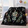 Schlangen und Blumenkranz Decke Flanelldecke Überwurfdecke Sofabezugdecke Weiche Premium-Decke Picknickdecke TV-Decke Geschenke
