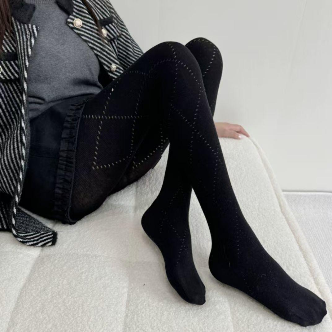 

Women s Retro Diamond Jacquard Knit Warm Slimming Tights One Size