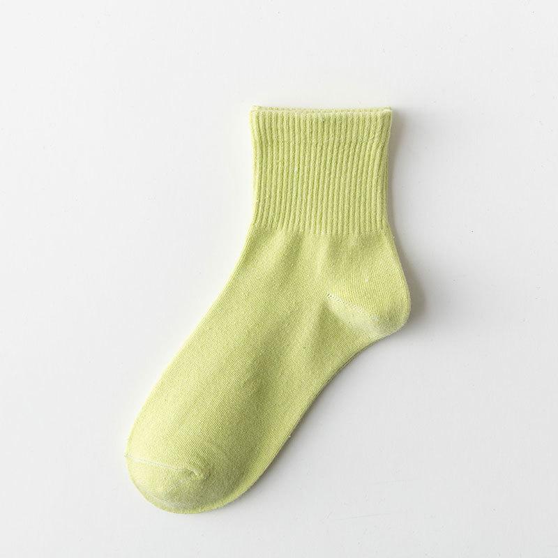 

Жіночі весняно-літні тонкі однотонні нові спортивні трендові повсякденні шкарпетки-гольфи цукеркового кольору 1 pair оливковий колір