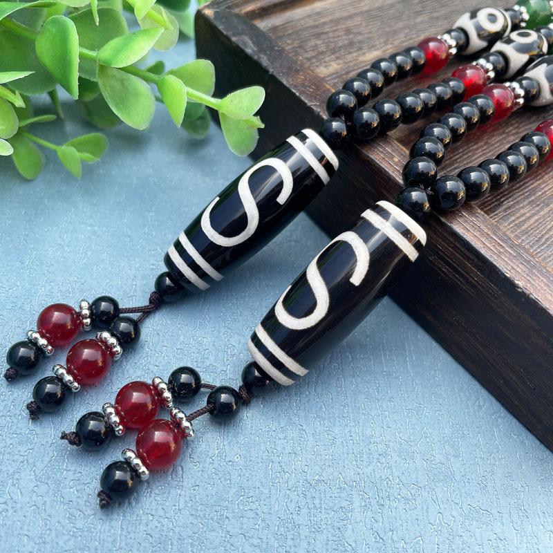 A Dzi Bead Pendant Sweater Chain for Men and Women Long Necklace Fashionable Ethnic Style