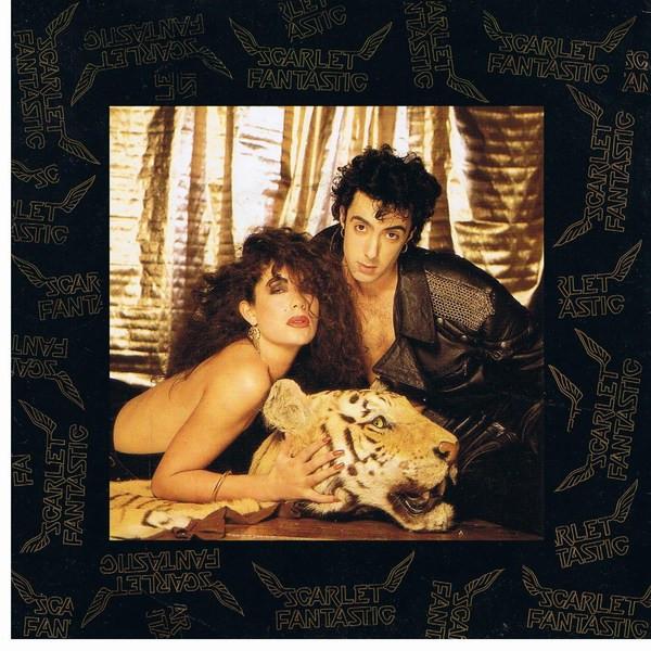 

7-дюймовая пластинка SCARLET FANTASTIC - Plug Me In 109693 ARISTA 1988 UK Танцевальная и Электронная Б/У