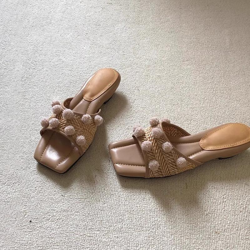 Fashion Woven Slippers Women's New Summer Fashion Outside Wear Square Toe Straw Weaving Lightweight Going Out Flip Flops