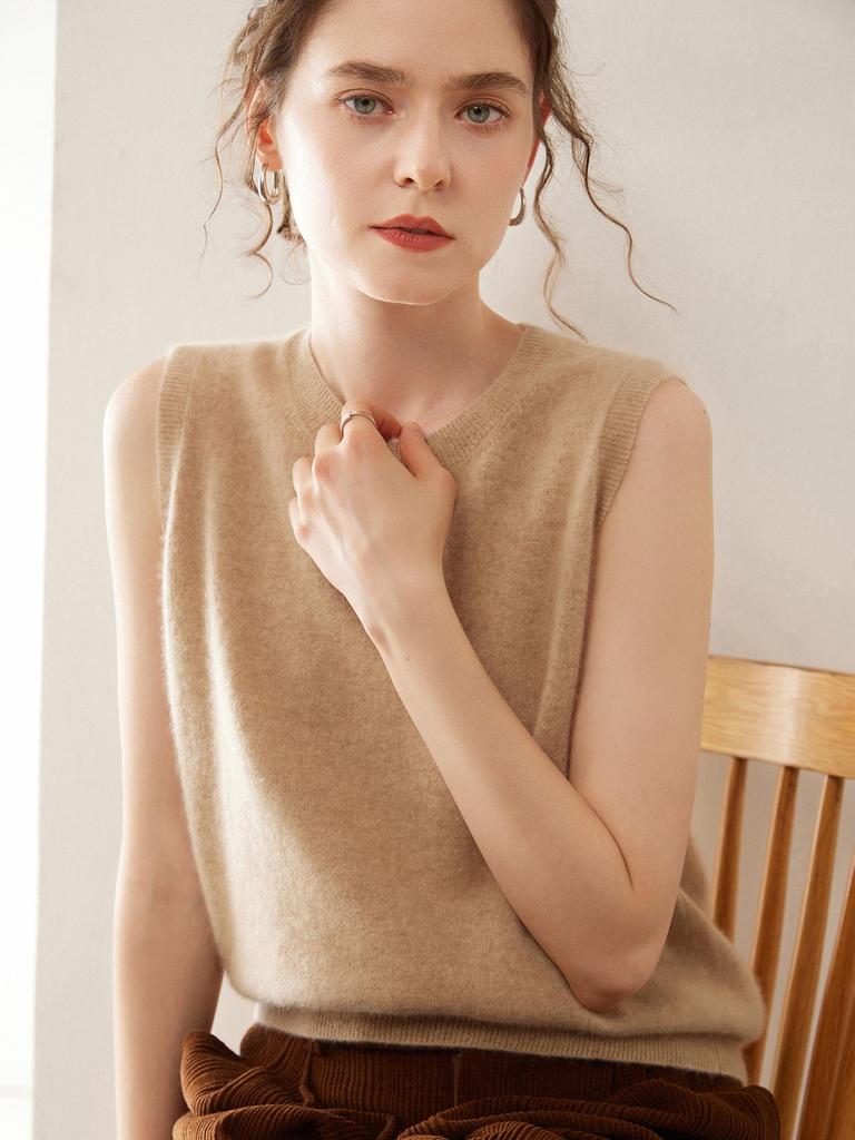 2025 Autumn Women's Sleeveless Versatile Cashmere Knit Vest