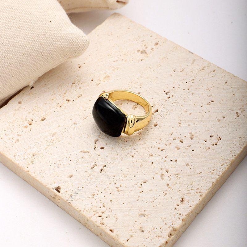 

Fashion Style Special-Interest Design Fancy Natural Lapis Lazuli Black Agate French Elegance Ins Heavy Industry Retro Ring Gold Black Onyx Ring No. 6