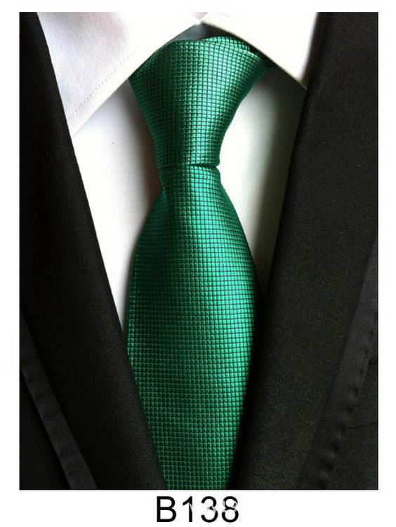 Cravate homme en soie et polyester faite main – Décontractée, formelle ou professionnelle