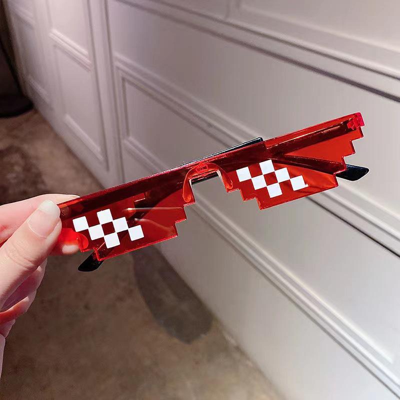 Trendy Pixel Mosaic Sunglasses for Men and Women - Creative 2D Funny Photo Props