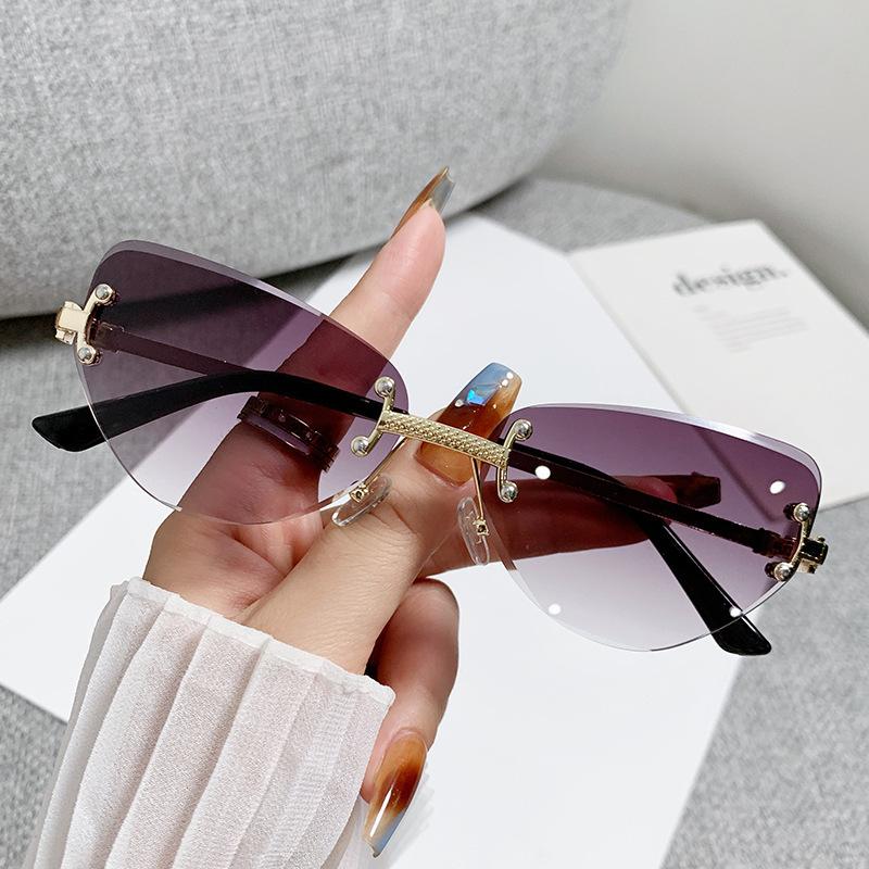 Punk Vintage Cat Eye Rimless Sunglasses UV400 Luxury Designer Unisex Hip Hop Shades with Metal Rivets