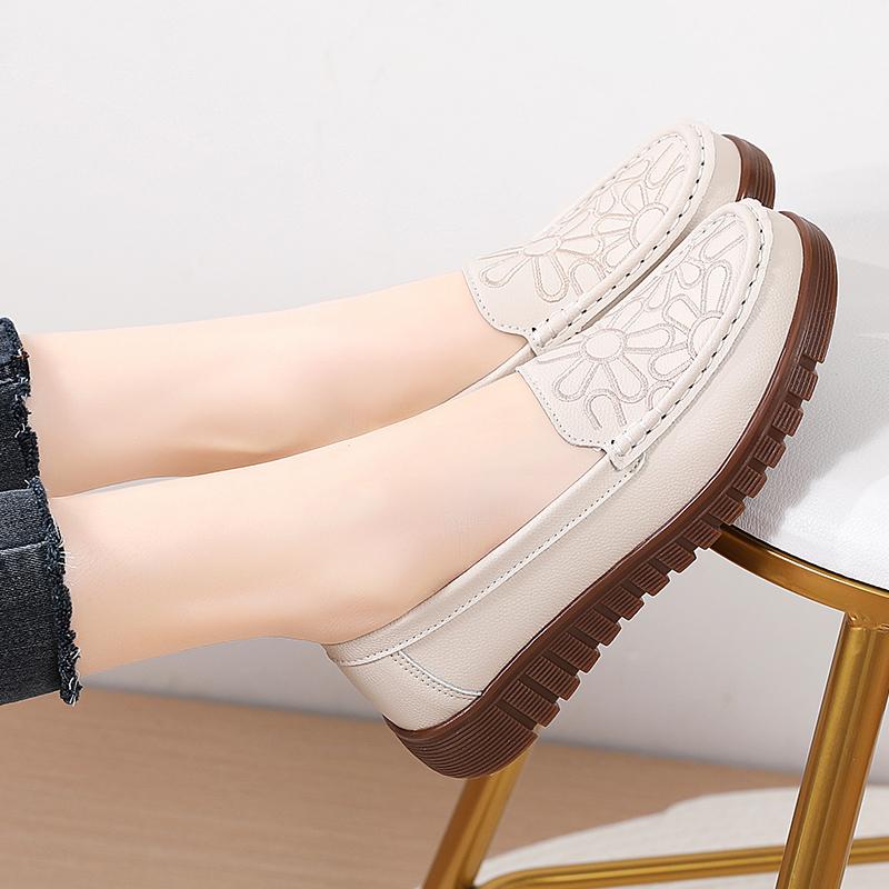 Women Moccasins Driving Shoes Comfort Casual Nurse Loafers Walking Minimalist Summer Maternity Shoes Plus Size
