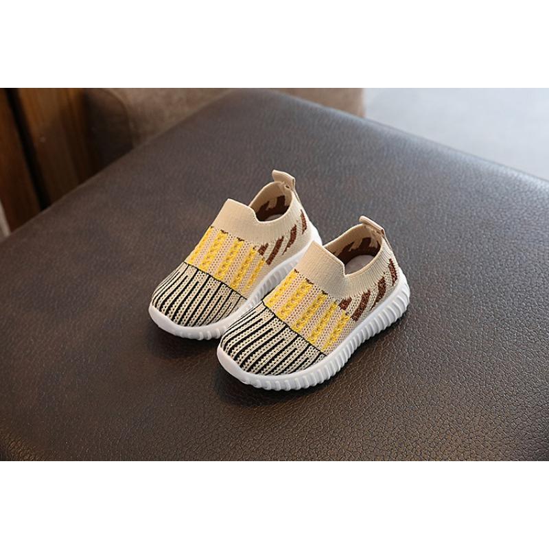 Весенне-осенняя детская обувь контрастных цветов с укороченным кроем — фото 9