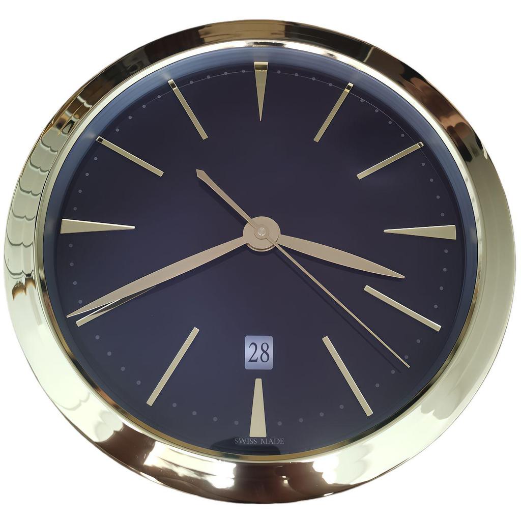 Leuchtende Lux Wandmontierte Metalluhr: Modernes Dekorationsstück für Wohnzimmer