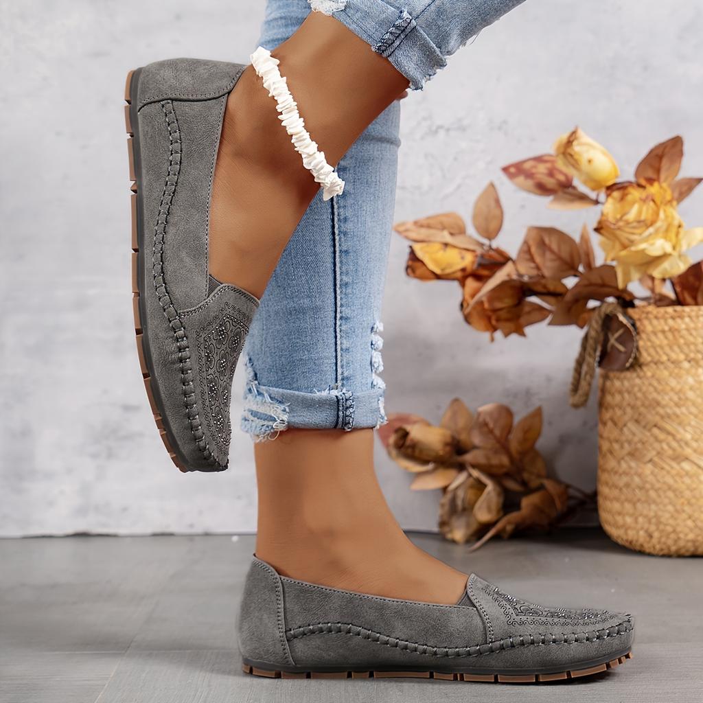 Vintage Floral Pattern Lightweight Crystal Embellished Women's Slip-On Loafers, with Soft Stitching, TPR Sole and Fabric Insole - Polyurethane Upper