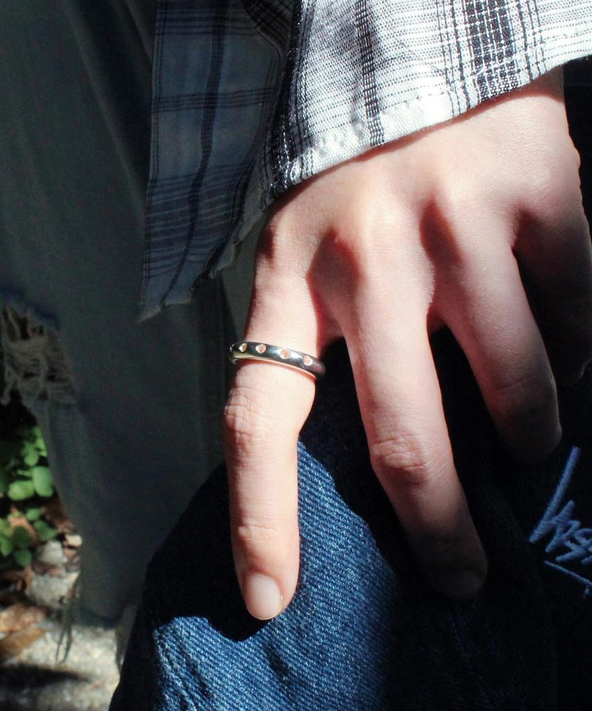 Chorock Dot Ring