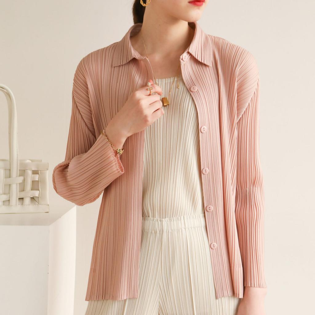 Women Pleated Long Sleeve Shirt Turn Down Collar Single Breasted Blouse Elastic Wrinkle Resistant Commuter Top