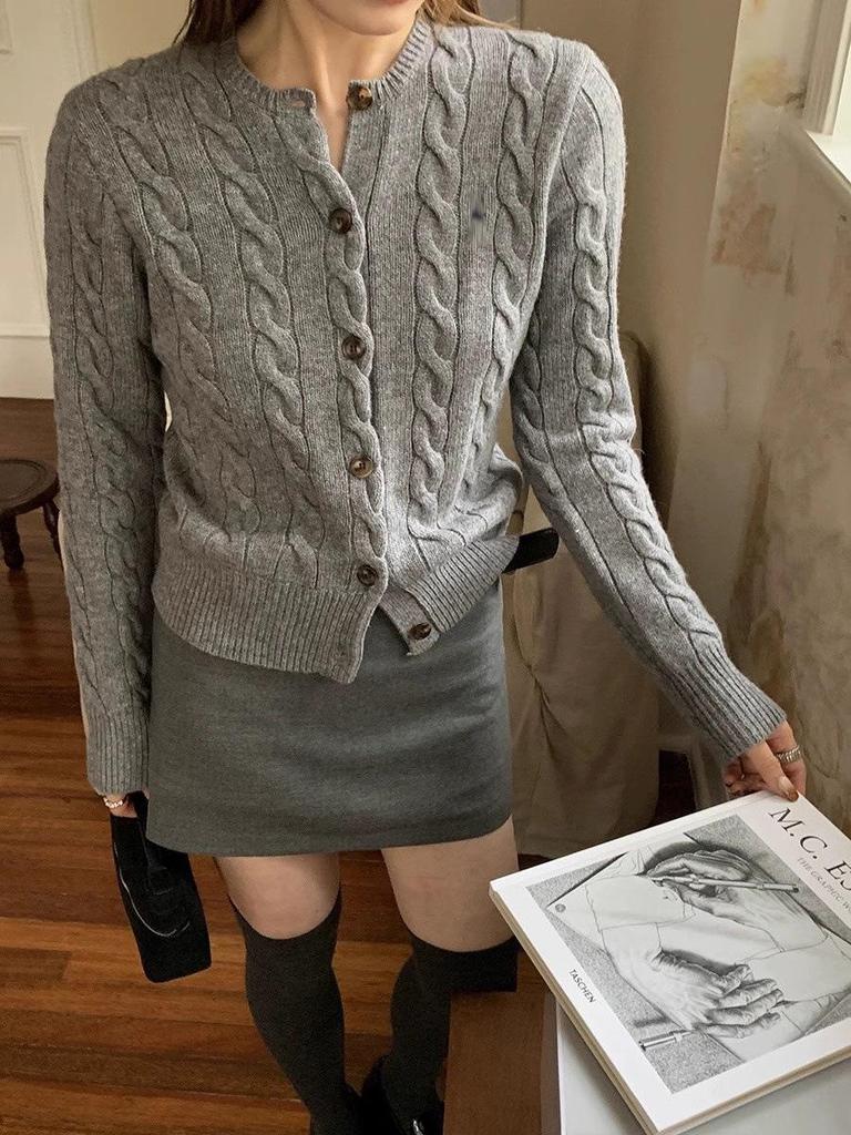 Cardigan lavorato a maglia grossa in lana con cavi e ricamo di pony vintage, maglione invernale da donna con scollo rotondo.