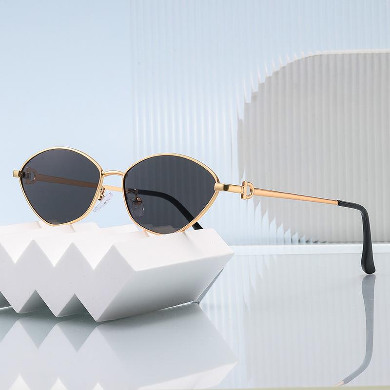 New high-end sunglasses UV-proof metal polygonal sunglasses women's retro fashion show thin sun protection