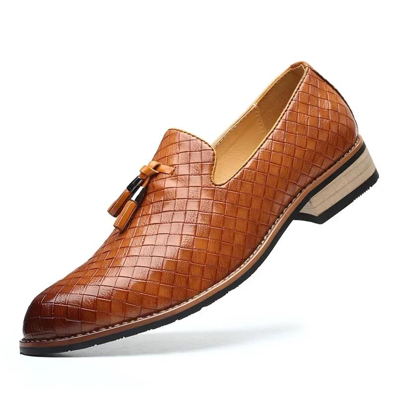 Herren Luxus Freizeit Schuhe Herbst Leder Slipper Büro Kleiderschuhe Herren Fahr-Mokassins Bequeme Slipper Party Mode Schuhe