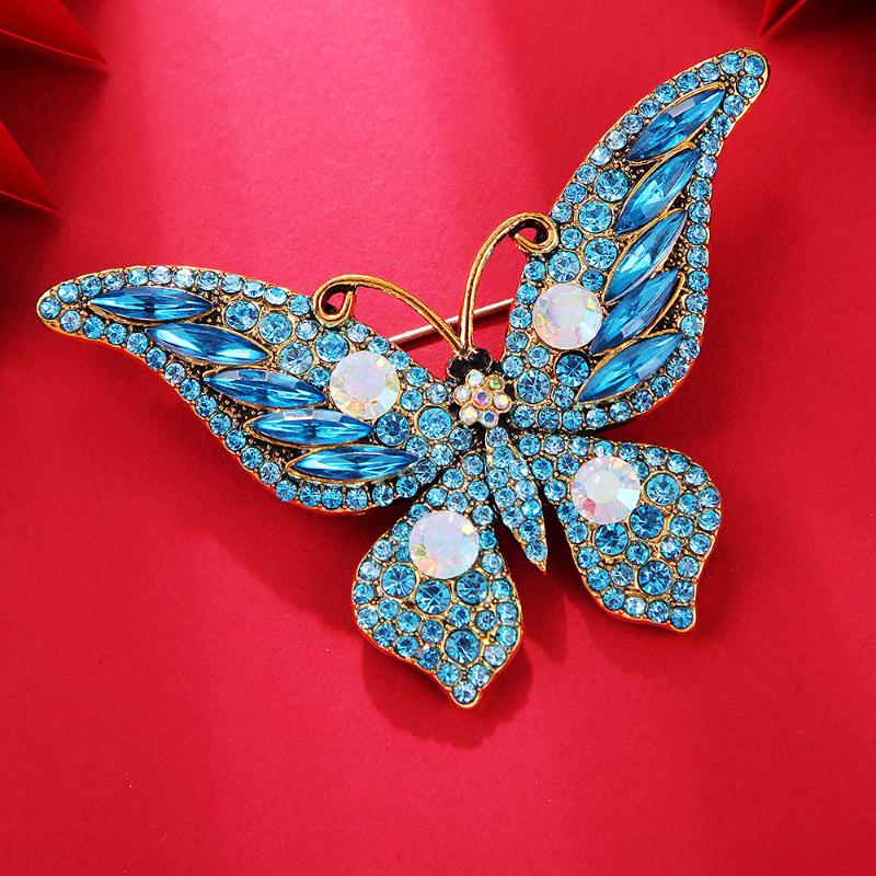 

Creative Vintage Butterfly Brooches For Women Clothing Coat Accessries Gifts as the picture