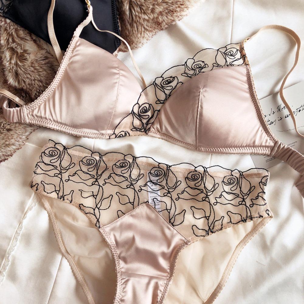 Summer Women Underwear Sexy Lace Embroidery Bra Set French Thin Cup Silken Wireless Bralette Ladies Lingerie Briefs With Thong