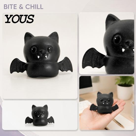 Bat Stress Relief Toy Halloween Squeeze Toy, Spooky Hand Relaxation Ball Fidget Party Favors for Kids Adults Portable