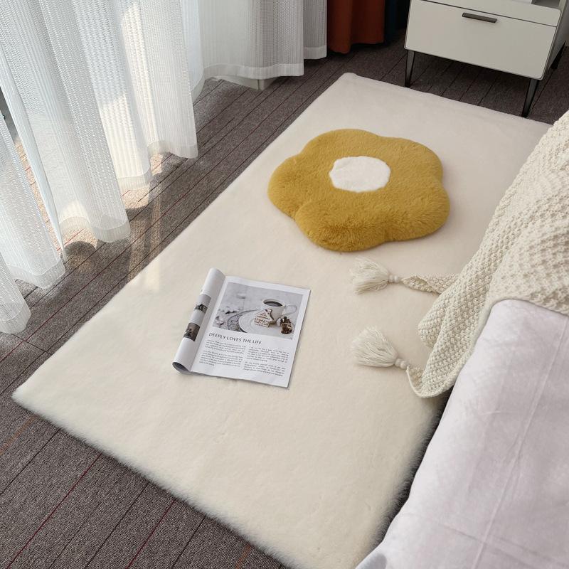 Imitation Rabbit Fur Carpet Fluffy Children's Bedroom Rug Modern Living Room Coffee Table Foot Mat Plush Bay Window Sofa Cushion