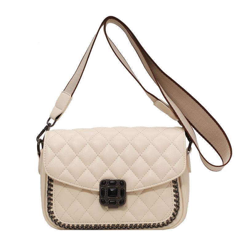 

Темперамент Он модный ромбовидный вышитый нитью широкий плечевой ремень маленькая сумка женская весна 2025 новая универсальная маленькая квадратная сумка бежевый