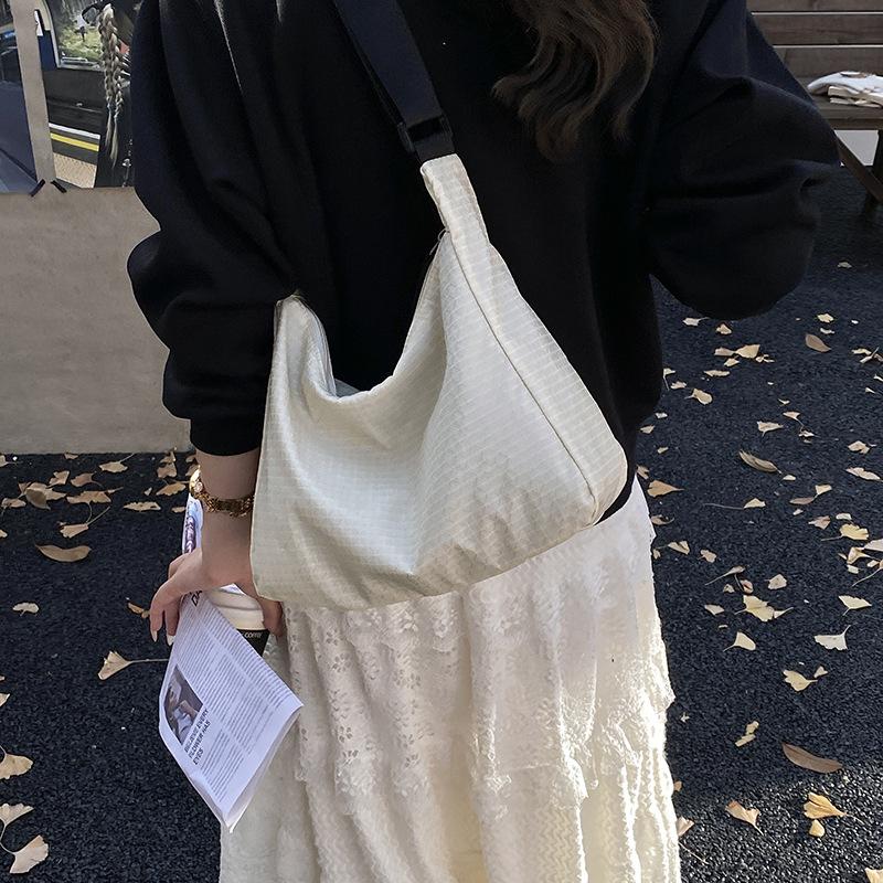 Japanese Large-capacity Bag Women's 2025 New Trendy Fashion One-shoulder Autumn Casual Casual Crossbody Sports Cloth Bag