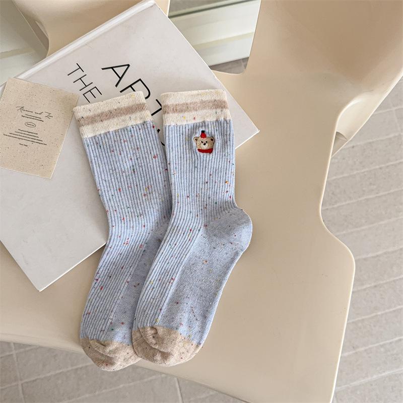 Jolis foulards d'automne brodés, chaussettes pour filles petit ours, chaussettes mi-mollet pour femmes micro-pressées en fil à pois, chaussettes bouclettes cartoon à blocs de couleurs