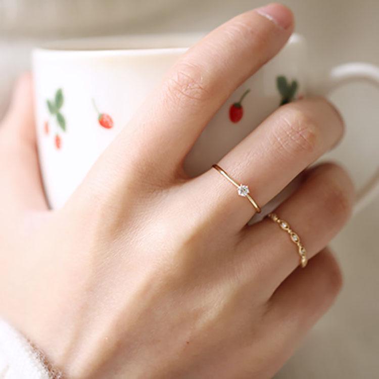 Elegant Six-Prong Diamond Ring: S925 Sterling Silver, Gold-Plated for Women's Index Finger