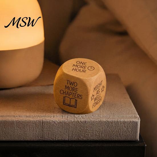Natural Wood Reading Gift Wooden Decision Dice, 6-Sided Engraved Quotes Prompt, Library Habit Organizer Charm, Fun Companion Book Lover Dice