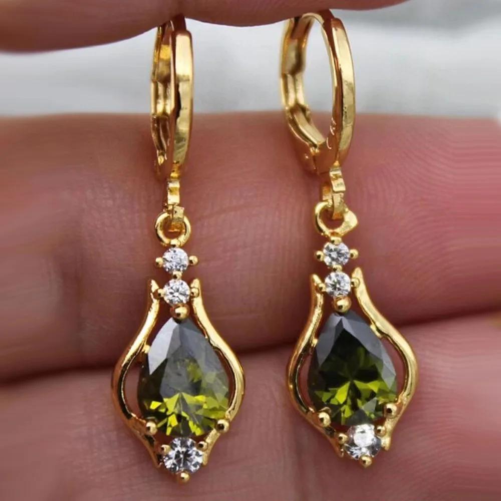 

New Female Earrings Copper Inset Artificial Zircon Temperament Simple Water Drop Shape Senior Design Sense of Light Luxury Party
