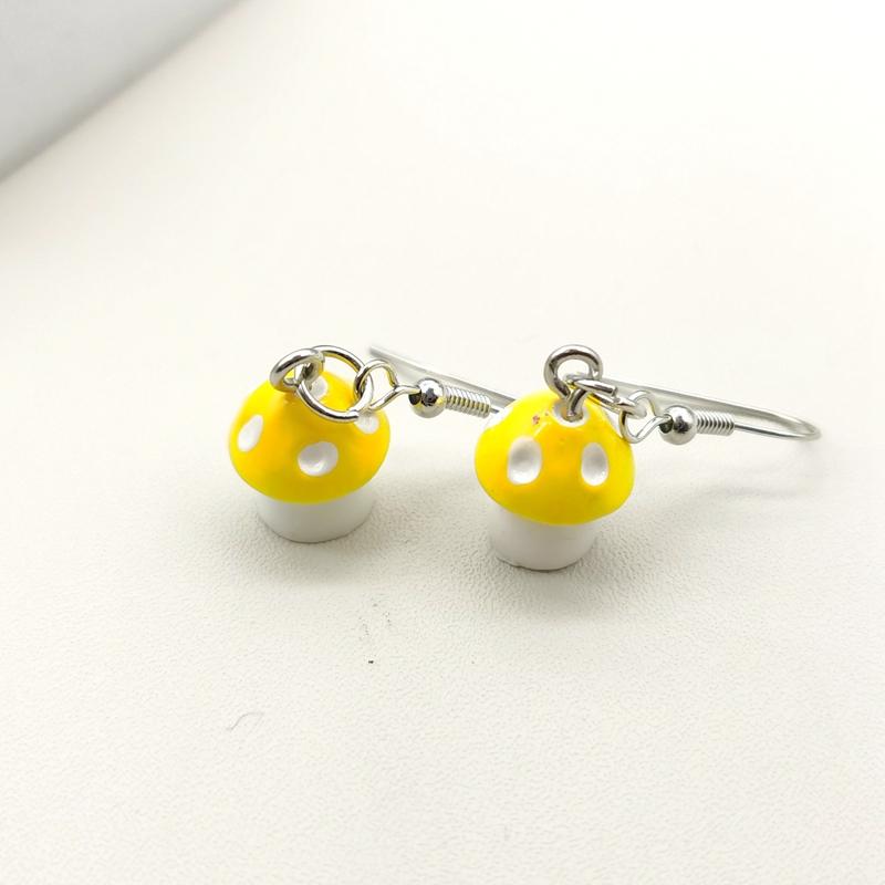 Small Mushroom Shaped Dangle Earrings Cartoons Cute 8 Colors Handmade Drop Earrings For Women Girls Jewelry Lovely Funny Gifts